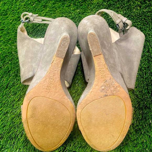 Nine West Taupe sandal - size 6 - Picture 4 of 4